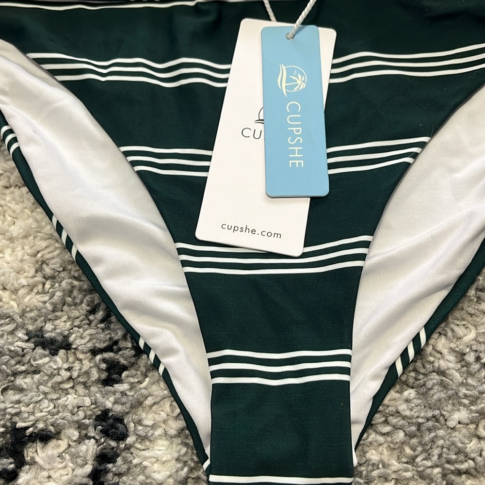 Cupshe swim bikini - Picture 2 of 5